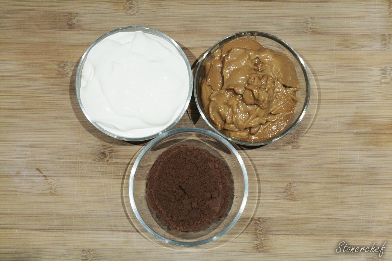 składniki na lody kajmakowo-kakaowe