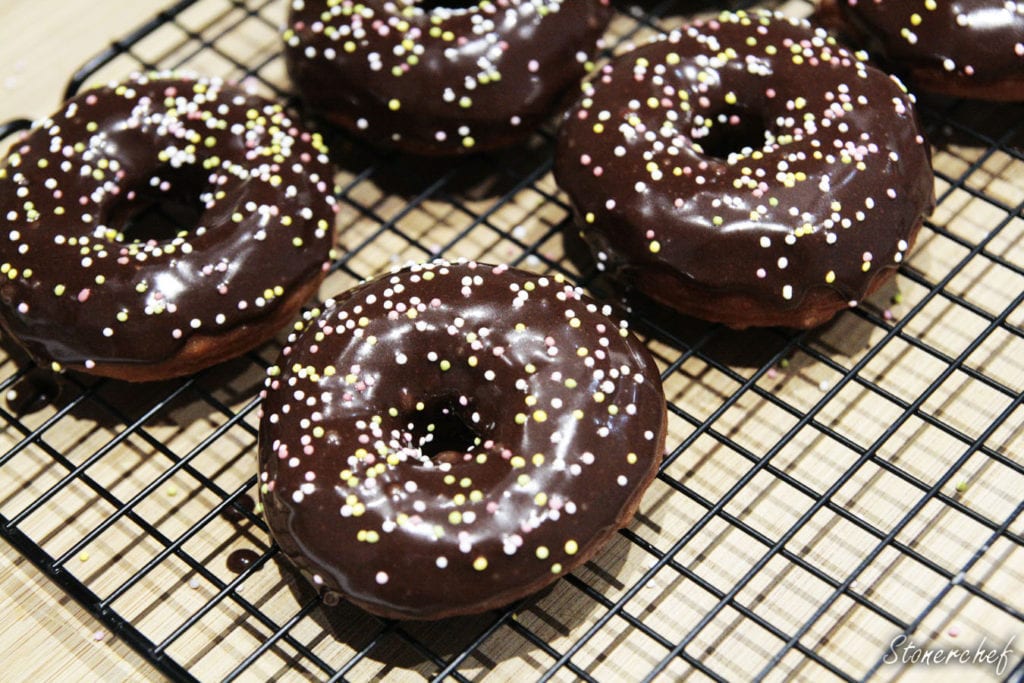 donuty z polewą Nutella