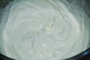 śmietana ubita na sztywno