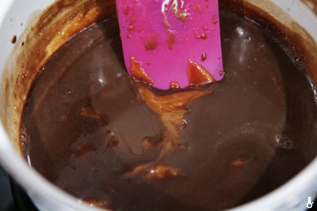 karmel rozpuszczany w czekoladzie